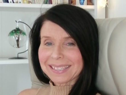 Living Magazines Angie Elbourn