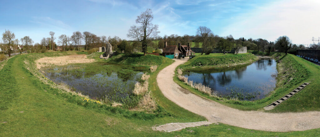 Berkhamsted castle panorama