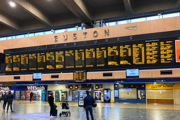 Living Magazines British Sign Language screens for passengers at London Euston