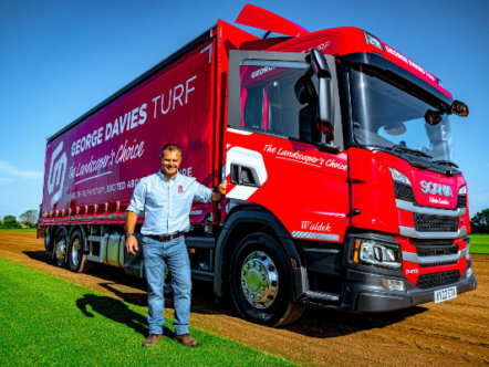 Living Magazines Buckinghamshire Entrepreneur George Davies Turf 21 year anniversary- credit Made in Blue