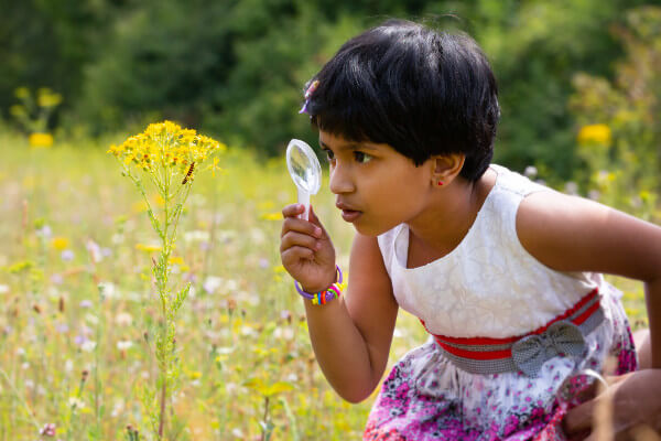 Living Magazines Child in meadow © Jon Hawkins - Surrey Hills Photography