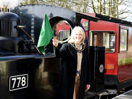 Living Magazines Cllr Sheona Hemmings despatches the first train of 2023 on the Leighton Buzzard Railway - photo by Mark Lewis
