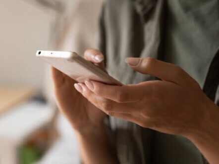 Living Magazines Community Outreach Service for Victims of Domestic Abuse