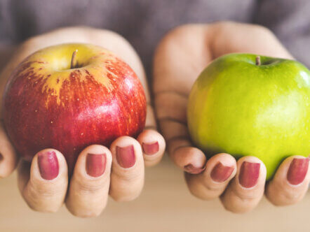 Living Magazines Comparing advertising a red apple versus a green apple