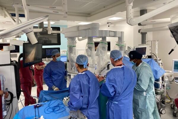DV5 robot at Watford General