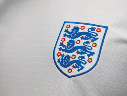 Living Magazines England Badge - AdobeStock_295144943_Editorial_Use_Only