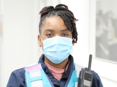 Living Magazines Face coverings on trains