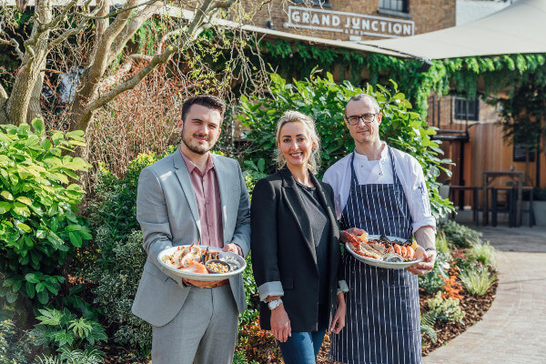 Living Magazines Grand Junction Arms GM Eamonn Borg-Neal, Seafood PubCo MD Joycelyn Neve & Head Chef James Norie with Fruits de Mer