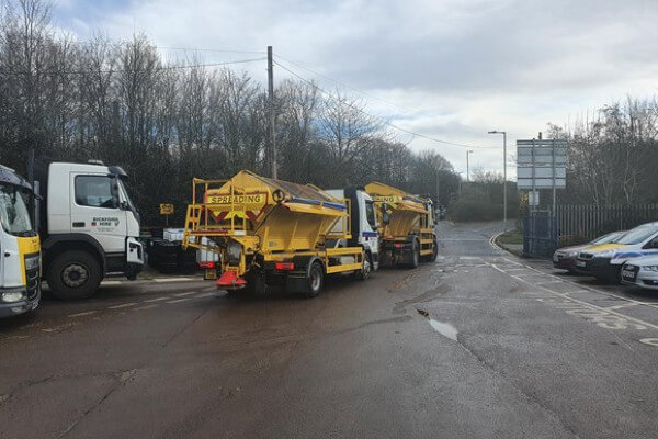 Living Magazines Herts Gritters