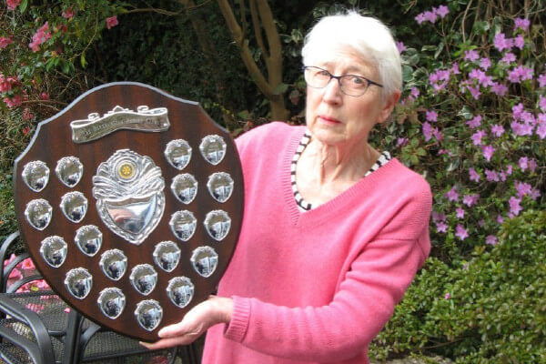 Living Magazines Joan Fisher of Open Door with Rotary Civic Award