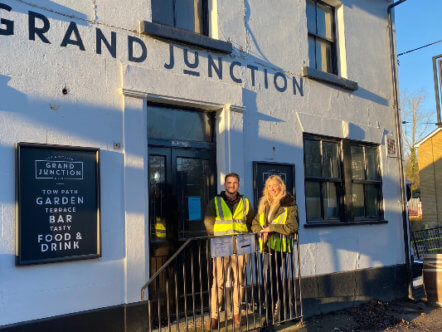 Living Magazines Joycelyn Neve with Eamonn Borg-Neal at Grand Junction Arms, Bulbourne
