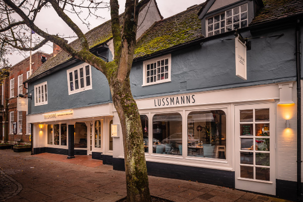 Living Magazines Lussmanns Berkhamsted