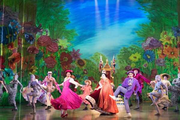 Mary Poppins company photo by Danny Kaan