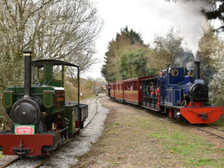 Living Magazines Peter Pan and Doll pass at Leedon Loop 130322 - Credit Mark Lewis
