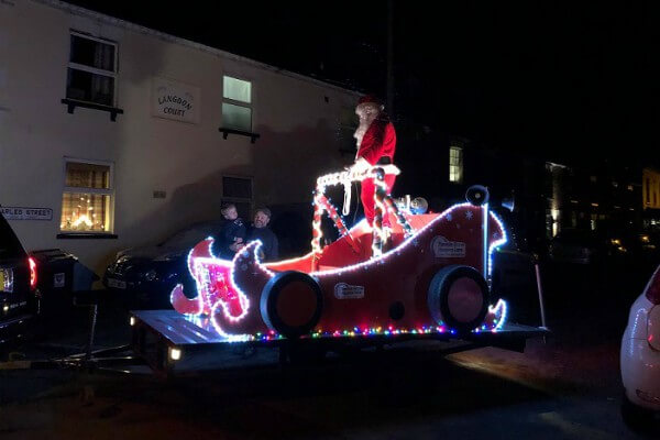 Living Magazines Rennie Grove Santa float