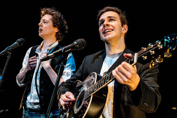 Nathan Christy as Paul Simon and Samuel Joseph Howes as Art Garfunkel in the Simon and Garfunkel Story