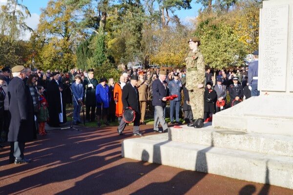 Sir Mike Penning and Major Bob Fisher laying wreaths at the Remembrance Service at Boxmoor in 2017