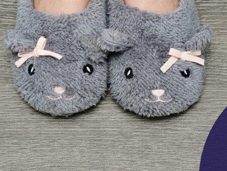 Living Magazines Slip into Slippers