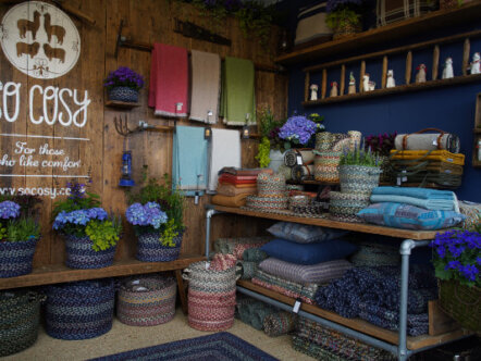 So Cosy Shop Display
