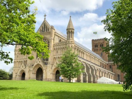 Living Magazines St Albans Catherdral