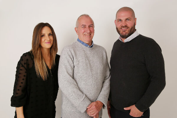 Living Magazines Swift FX team Tring