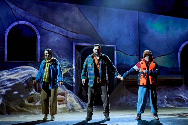 The Beekeeper of Aleppo production shot