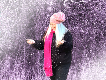 Living Magazines Tiffani Vinyard