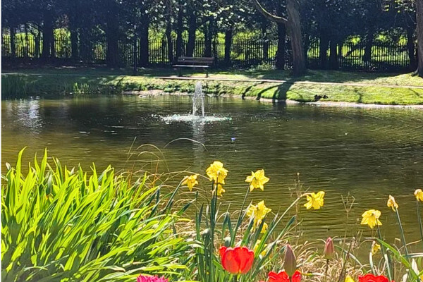 Tring Memorial Gardens