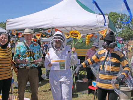 Living Magazines Tring carnival Bee Friendly Town