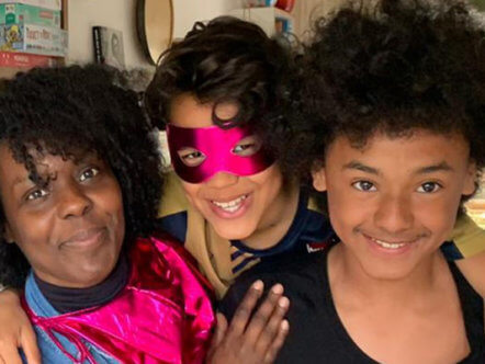 Living Magazines Wear it Pink