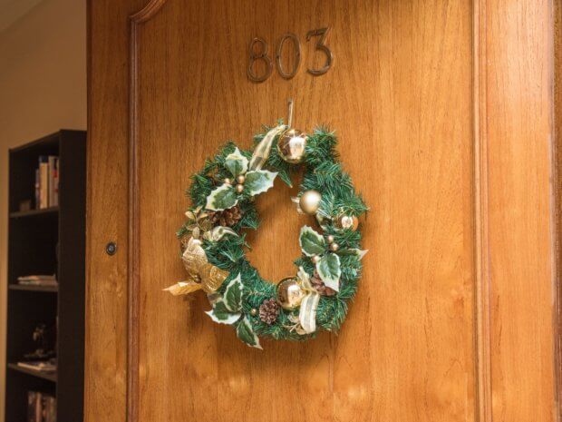 Living Magazines eco-friendly wreath