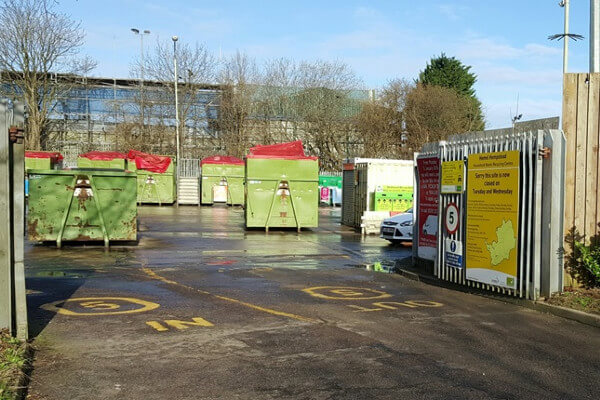Living Magazines hemel-hempstead-recycling-centre-entrance