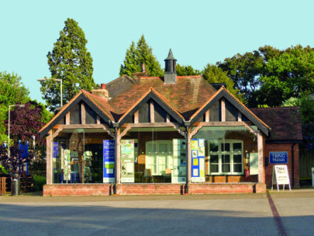 Living Magazines Tring museum