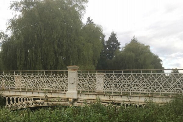 Living Magazines white bridge Gadebridge Park Hemel Hempstead